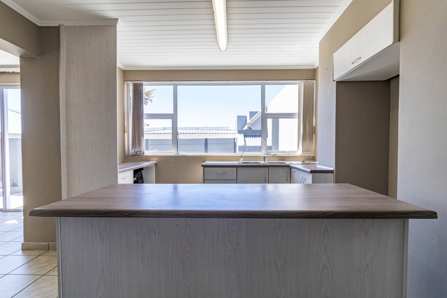 4 Bedroom Property for Sale in Yzerfontein Western Cape